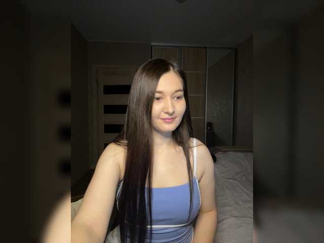 Viktoria-Queen live cam on BongaCams