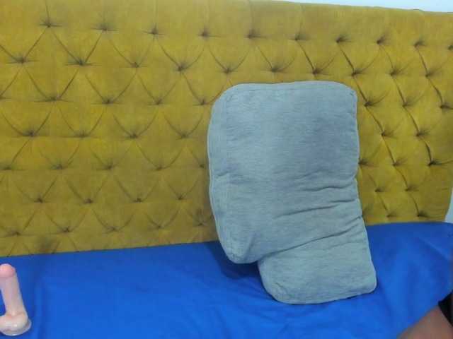 Daniela-Spencerr live cam on BongaCams