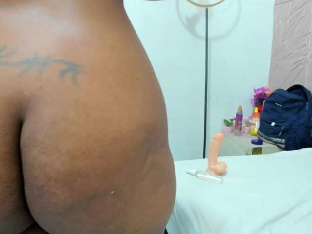 Daniela-Spencerr live cam on BongaCams