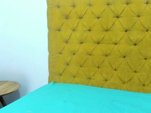 Daniela-Spencerr live cam on BongaCams