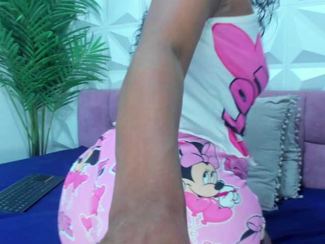 Daniela-Spencerr live webcam show