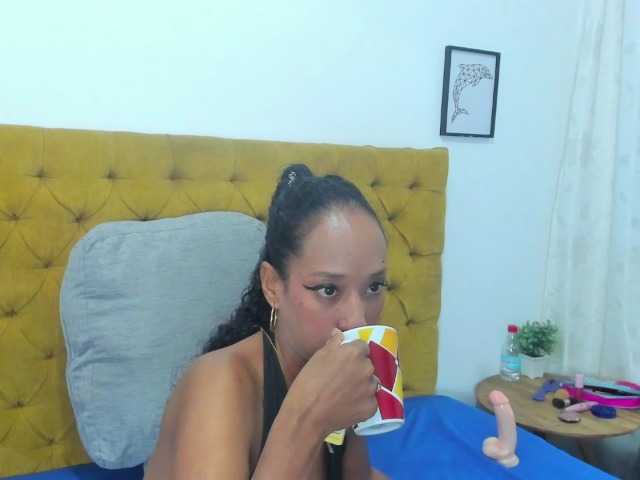 Daniela-Spencerr live cam on BongaCams