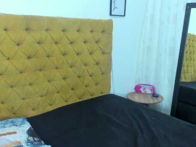 Daniela-Spencerr live cam on BongaCams