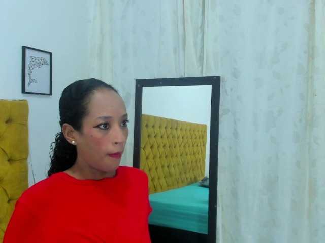 Daniela-Spencerr live webcam show