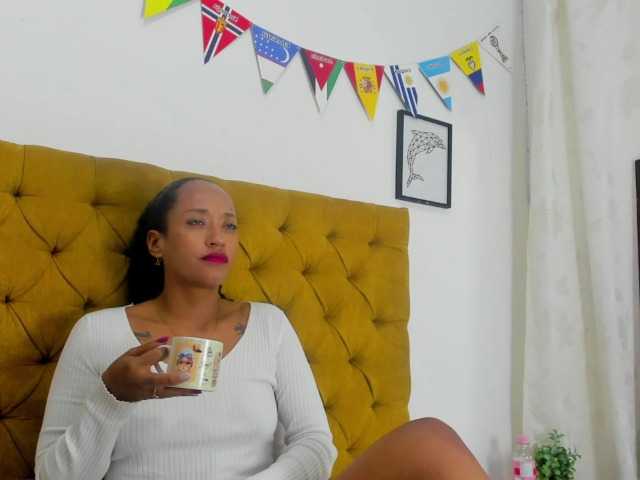 Daniela-Spencerr live cam on BongaCams