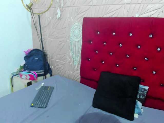 Daniela-Spencerr live cam on BongaCams