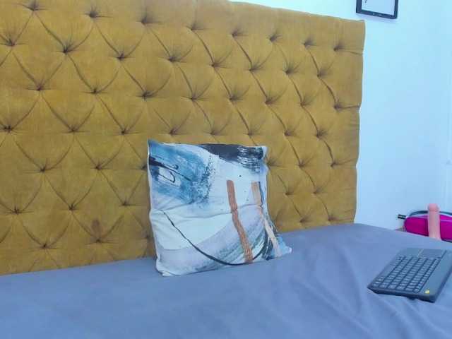 Daniela-Spencerr live cam on BongaCams