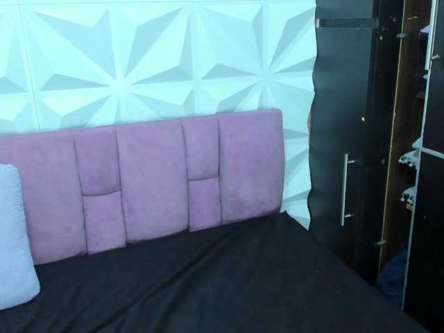 Daniela-Spencerr live cam on BongaCams