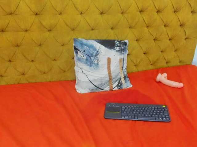 Daniela-Spencerr live cam on BongaCams