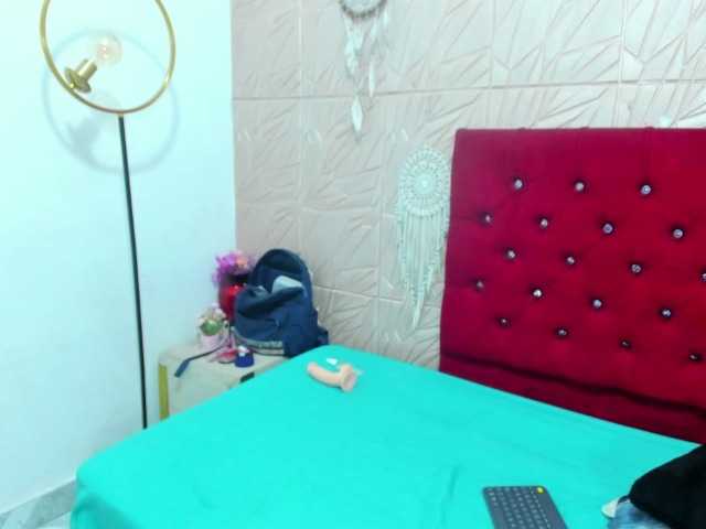 Daniela-Spencerr live cam on BongaCams