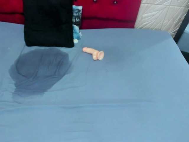 Daniela-Spencerr live cam on BongaCams