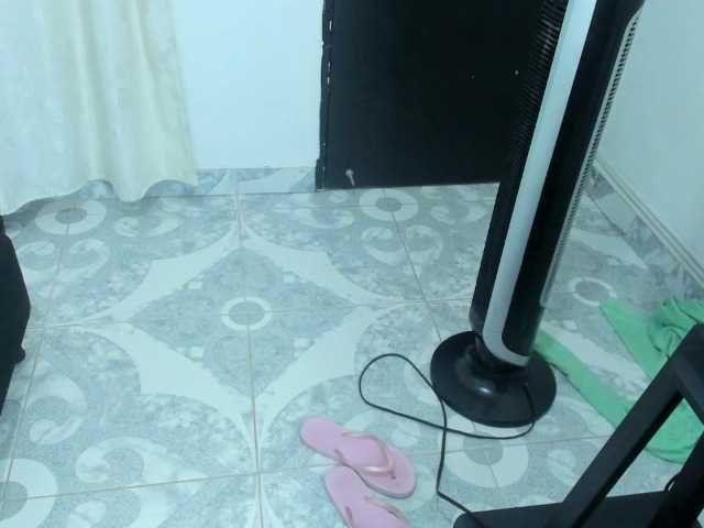 Daniela-Spencerr live cam on BongaCams
