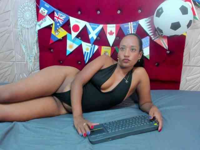 Daniela-Spencerr webcam