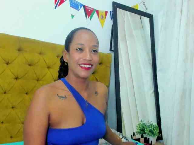 Daniela-Spencerr webcam