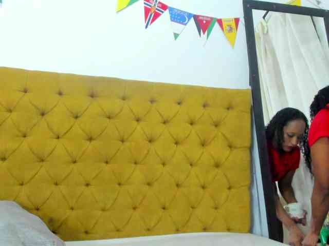 Daniela-Spencerr webcam