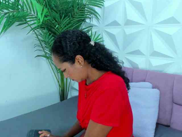 Daniela-Spencerr