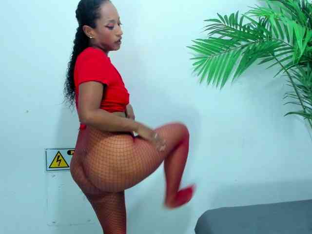 Daniela-Spencerr webcam