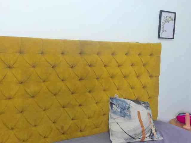 Daniela-Spencerr webcam
