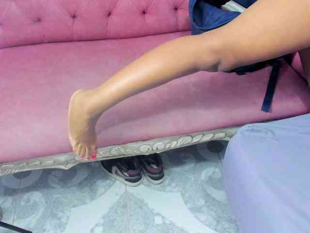 Daniela-Spencerr webcam