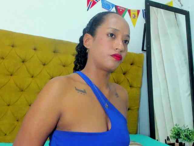 Daniela-Spencerr webcam