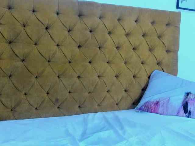 Daniela-Spencerr webcam