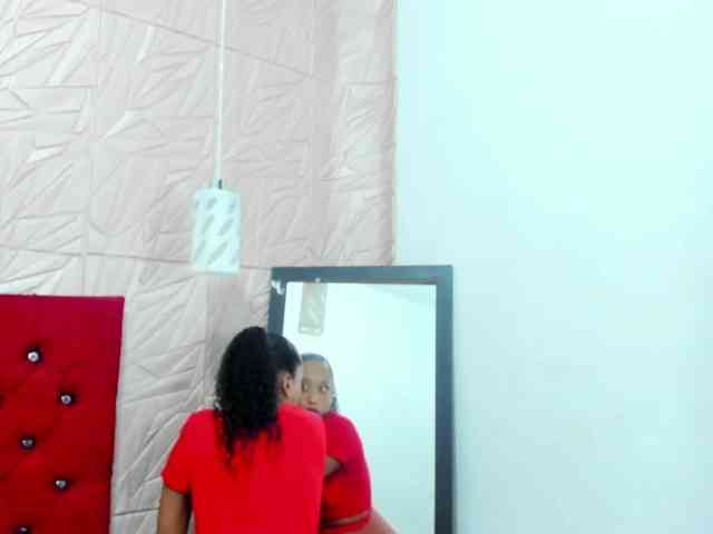 Daniela-Spencerr webcam