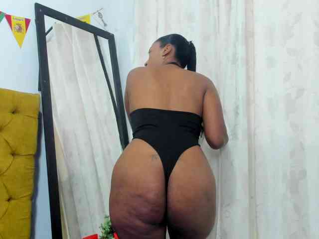 Daniela-Spencerr webcam