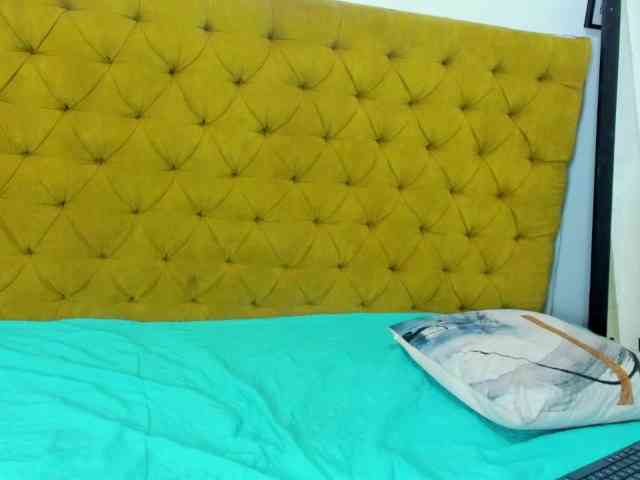 Daniela-Spencerr webcam