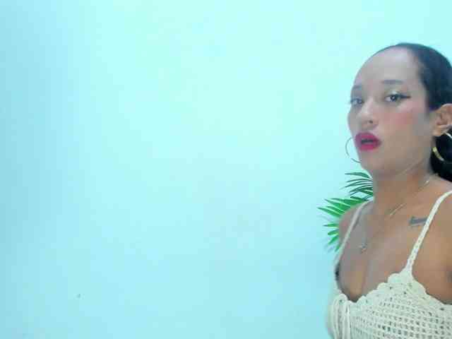 Daniela-Spencerr webcam