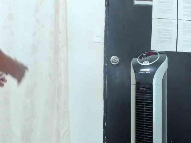 Daniela-Spencerr webcam