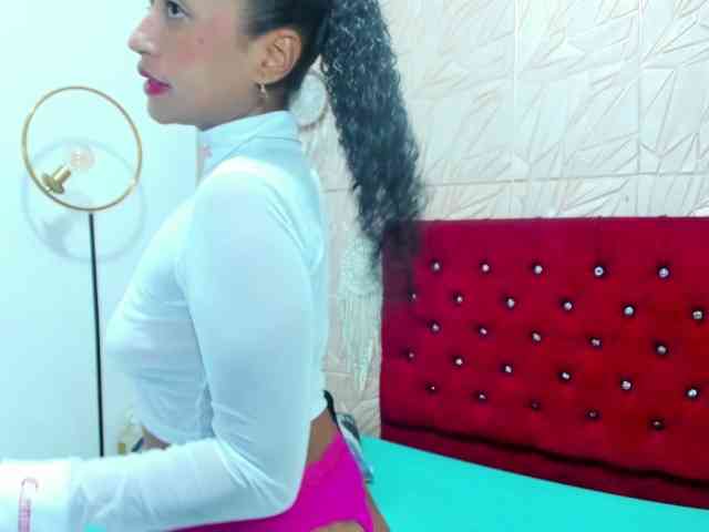 Daniela-Spencerr webcam