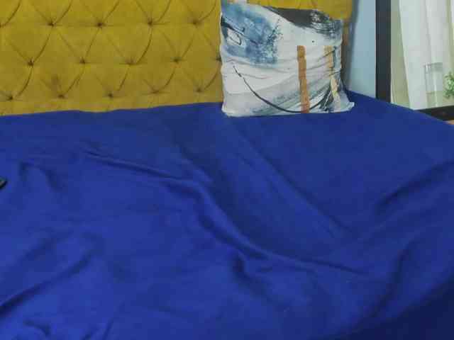 Daniela-Spencerr webcam