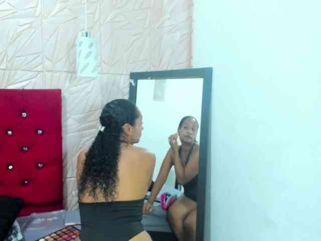 Daniela-Spencerr webcam