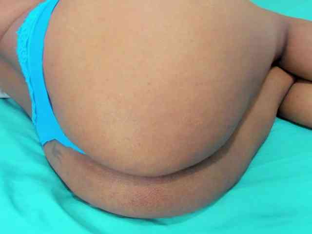 Daniela-Spencerr webcam