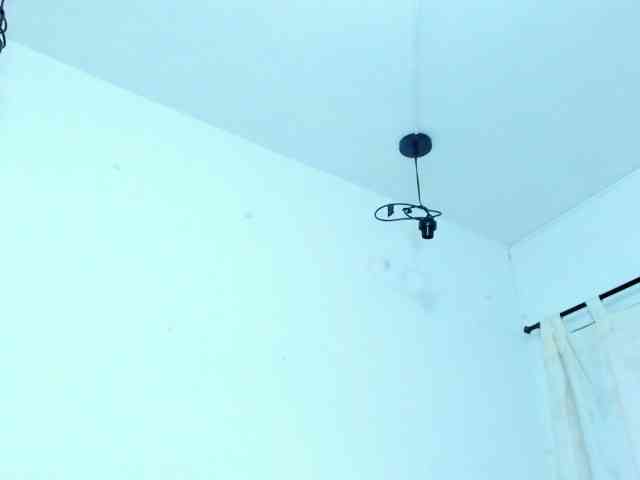 Daniela-Spencerr webcam