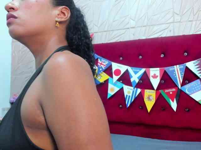 Daniela-Spencerr webcam