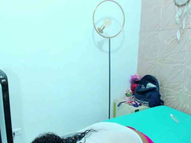 Daniela-Spencerr webcam