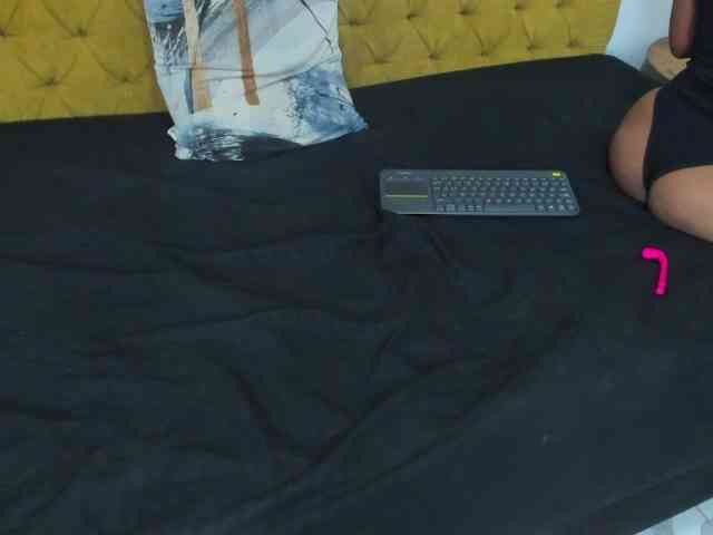 Daniela-Spencerr webcam