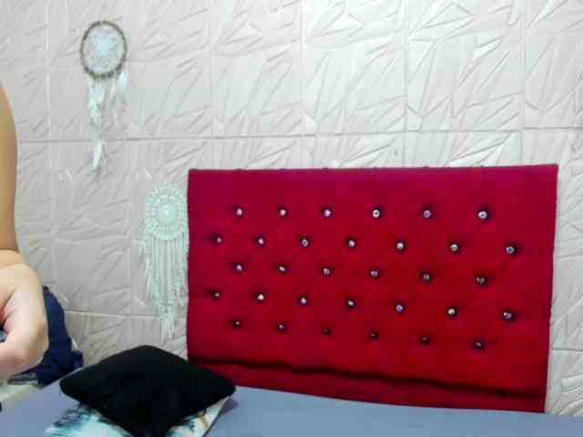Daniela-Spencerr webcam