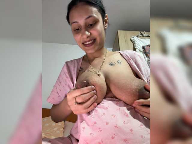 Lenahhh2 live cam on BongaCams