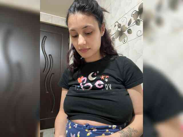 Lenahhh2 webcam