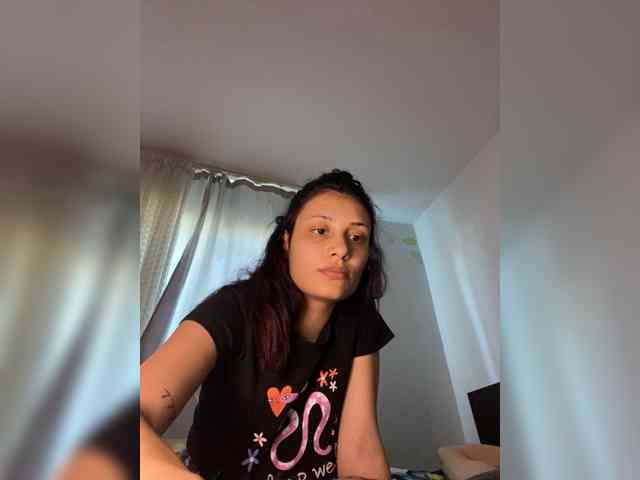 Lenahhh2 webcam