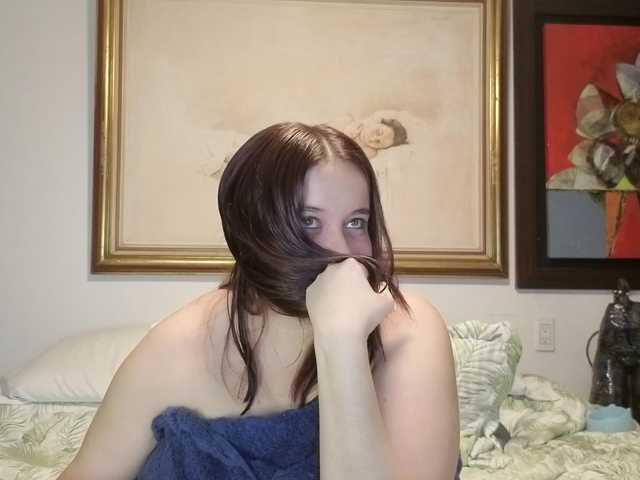 Angelamonticelli live cam on BongaCams