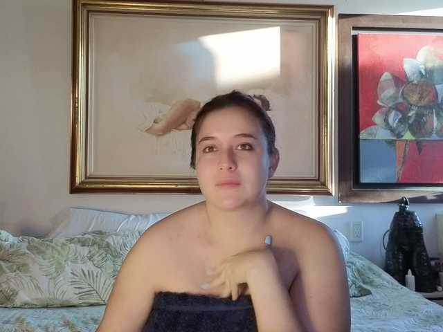 Angelamonticelli live cam on BongaCams
