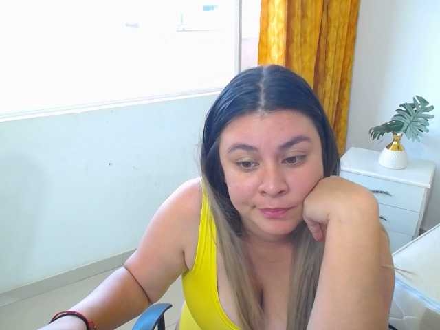 isabelladiaz live cam on BongaCams
