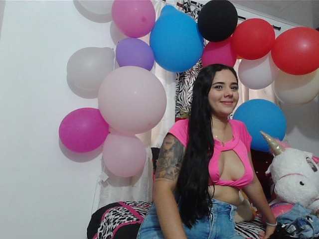 Danielita-2001 live cam on BongaCams
