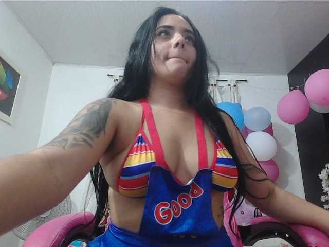 Danielita-2001 live cam on BongaCams