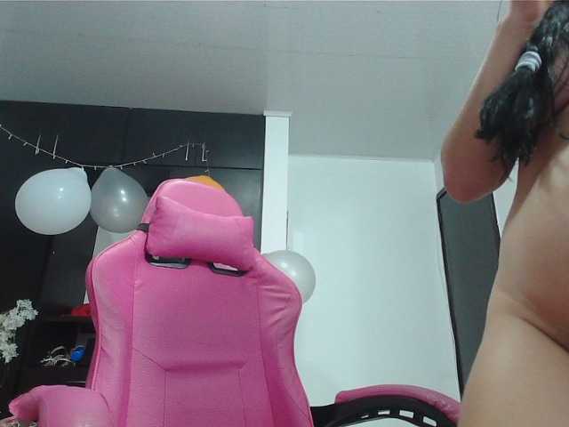 Danielita-2001 live cam on BongaCams