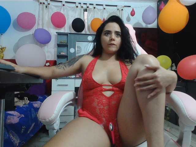 Danielita-2001 live cam on BongaCams