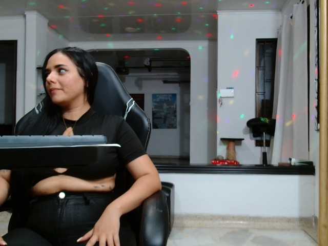 Danielita-2001, 24 y/o - Live Cam on BongaCams